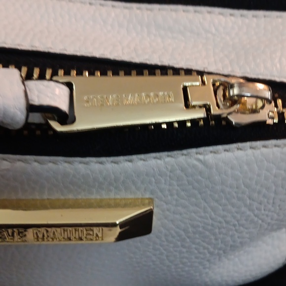 Steve Madden - Picture 5 of 8
